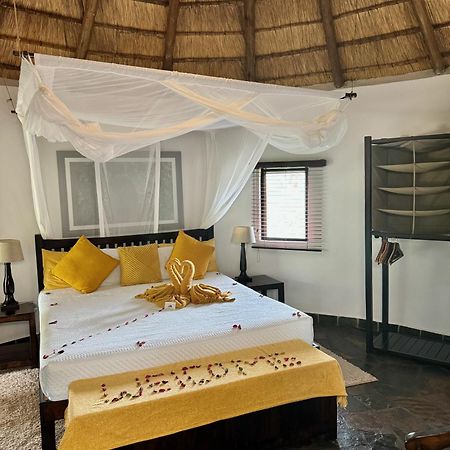 Ku Sungula Safari Lodge Khu bảo tồn Khu bảo tồn Balule Game Reserve Ngoại thất bức ảnh